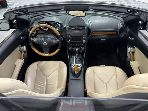 Used 2009 Mercedes-Benz SLK 300 image 45