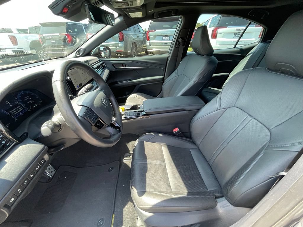 Used 2025 Toyota Camry XSE w/ Premium Plus Package FWD image 13