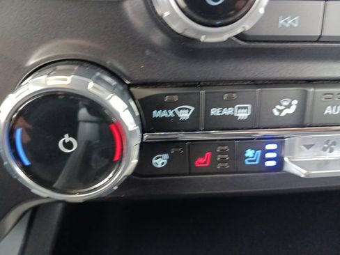 Used 2026 Ford F250 Lariat w/ Chrome Package AWD/4WD image 26