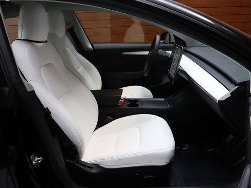 Used 2022 Tesla Model 3 Long Range image 33