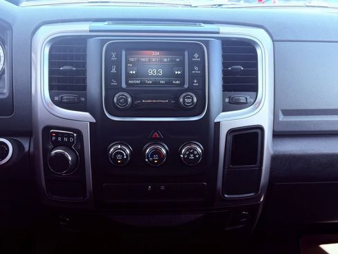 Used 2014 RAM 1500 Classic SLT RWD image 38