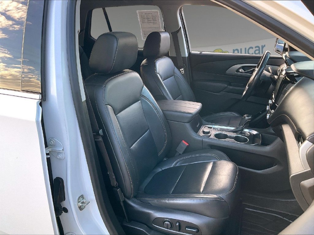 Used 2019 Chevrolet Traverse LT w/ LT Premium Package AWD/4WD image 10