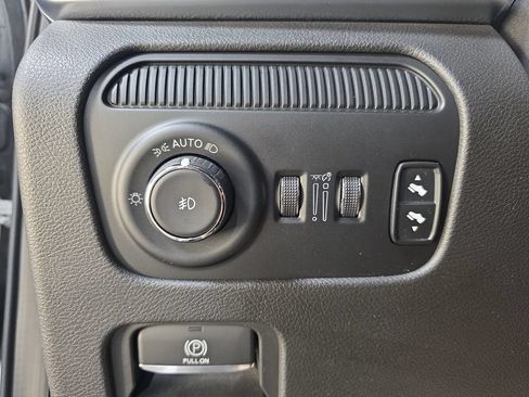 Used 2024 Jeep Wagoneer Series II AWD/4WD image 29
