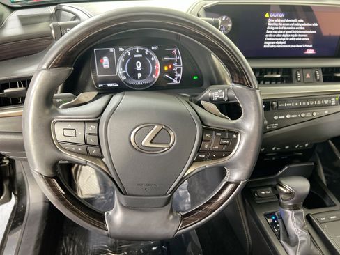 Used 2019 Lexus ES 350 w/ Accessory Package FWD image 11