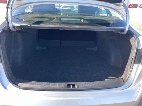 Used 2025 Toyota Corolla LE image 30