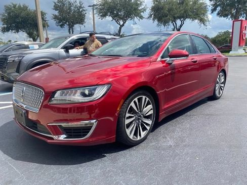 Used 2017 Lincoln MKZ Reserve w/ Technology Package FWD image 2