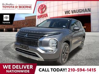 Used 2022 Mitsubishi Outlander SE video 1