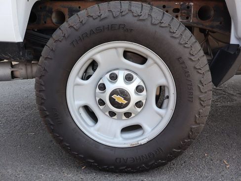 Used 2016 Chevrolet Silverado 2500 W/T AWD/4WD image 38