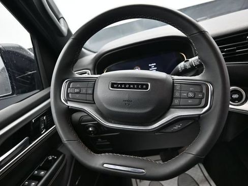 Used 2024 Jeep Wagoneer Series II AWD/4WD image 16