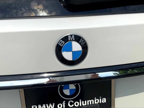 Used 2026 BMW X7 xDrive40i w/ Premium Package image 15