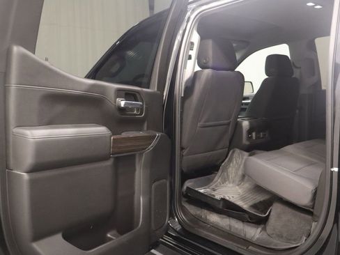 Used 2021 Chevrolet Silverado 1500 LT Trail Boss image 12