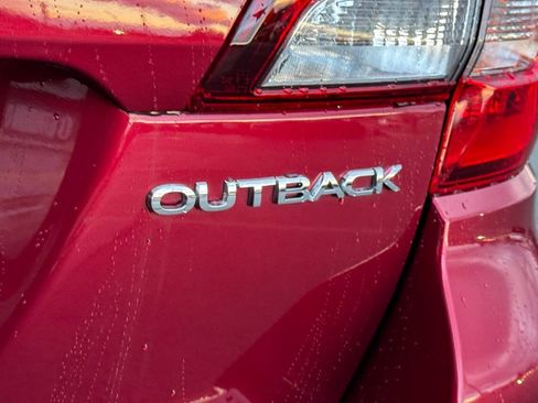 Used 2018 Subaru Outback 2.5i Premium AWD/4WD image 28