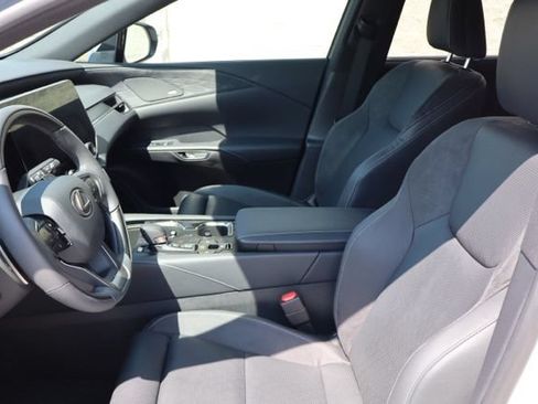 Used 2024 Lexus RX 350 FWD w/ Convenience Package image 16