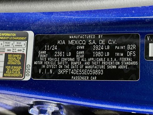 Used 2025 Kia K4 LXS image 12