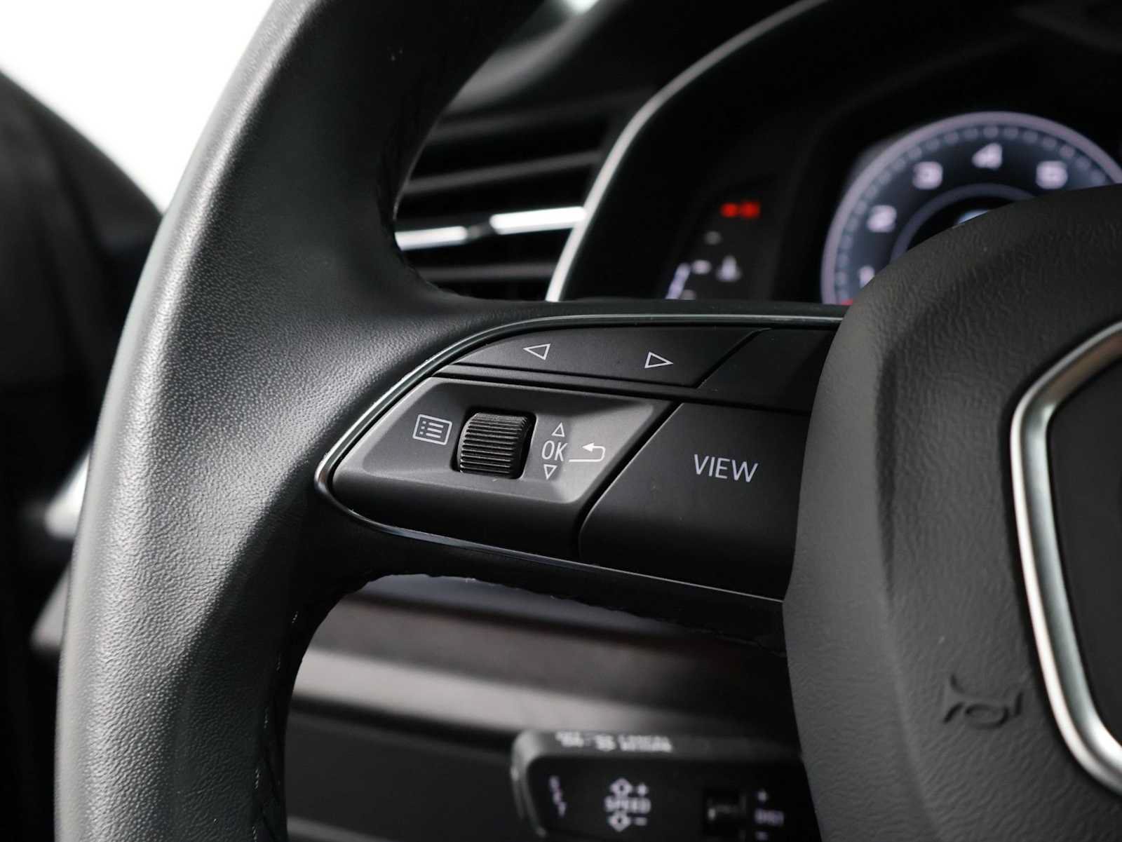 Used 2023 Audi Q8 Prestige w/ Prestige Package AWD/4WD image 25