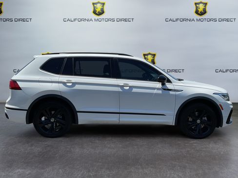 Used 2023 Volkswagen Tiguan SE R-Line FWD image 4