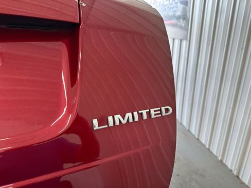 Used 2014 Ford Edge Limited w/ Equipment Group 301A FWD image 15