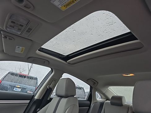 Used 2020 Honda Civic EX image 18