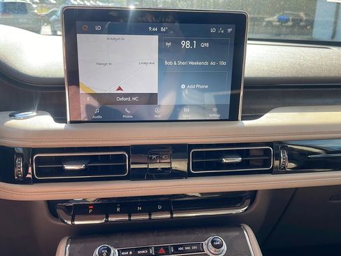 Used 2020 Lincoln Aviator Reserve w/ Equipment Group 202A image 18