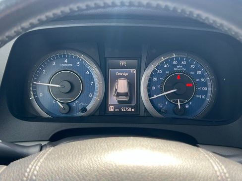 Used 2015 Toyota Sienna XLE Premium image 25