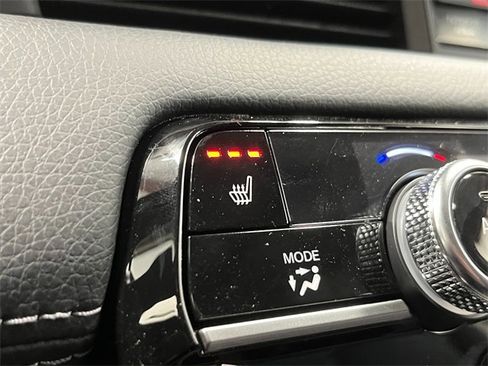 New 2025 Honda Pilot Touring image 14