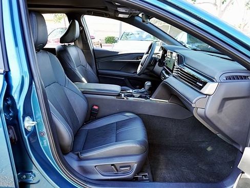 Used 2025 Toyota Camry XSE FWD image 11