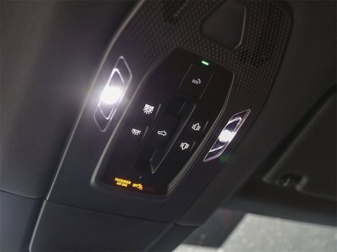 New 2025 Porsche Macan 4S Electric image 26