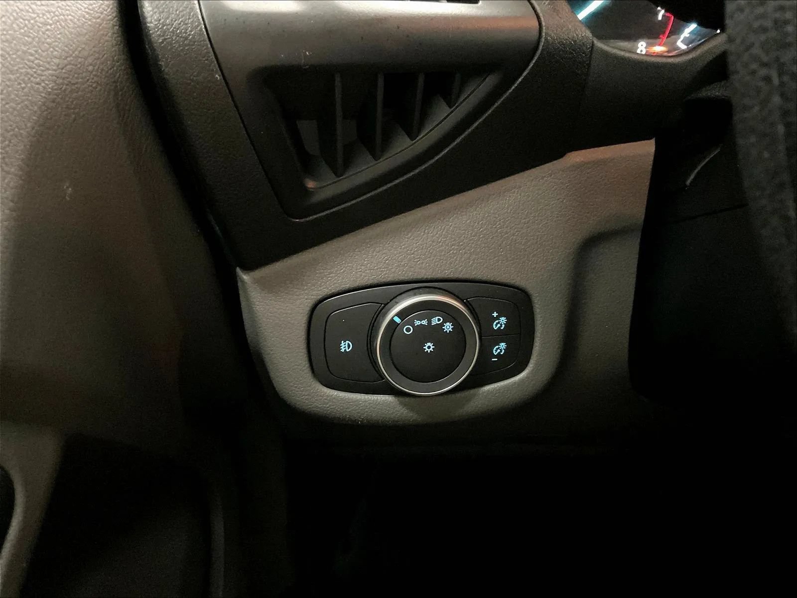 Used 2022 Ford Transit Connect XLT FWD image 24