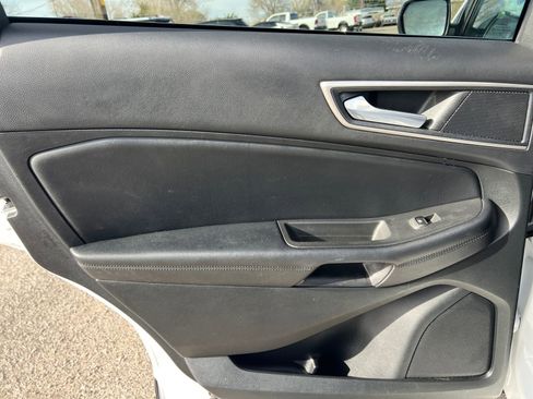 Used 2022 Ford Edge SEL w/ Convenience Package image 26