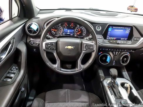 Used 2022 Chevrolet Blazer LT FWD image 17