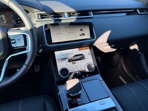 Certified 2023 Land Rover Range Rover Velar R-Dynamic S image 14
