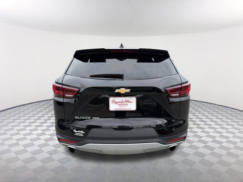 Used 2025 Chevrolet Blazer LT image 16