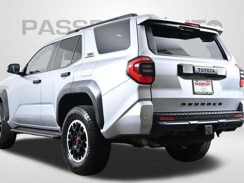Used 2025 Toyota 4Runner TRD Off-Road AWD/4WD image 6