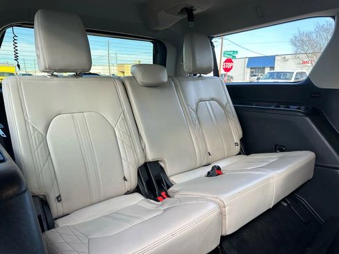 Used 2021 Ford Expedition Max Platinum image 29