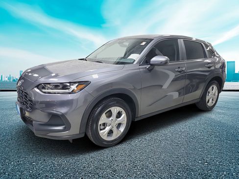 Certified 2025 Honda HR-V LX image 2