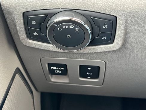 Used 2020 Ford F150 Lariat AWD/4WD image 34