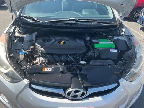Used 2013 Hyundai Elantra GLS w/ Preferred Pkg FWD image 9