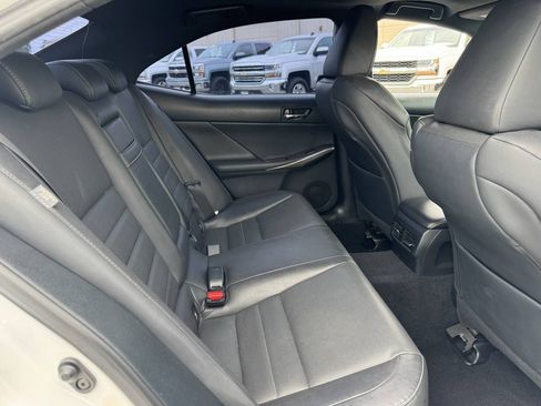 Used 2016 Lexus IS 200t w/ F Sport Package RWD image 17