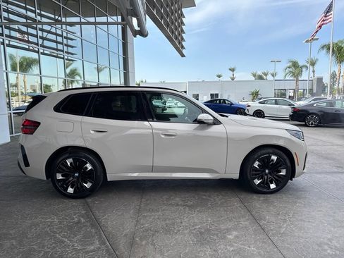 Used 2025 BMW X3 xDrive30i w/ Premium Package AWD/4WD image 3