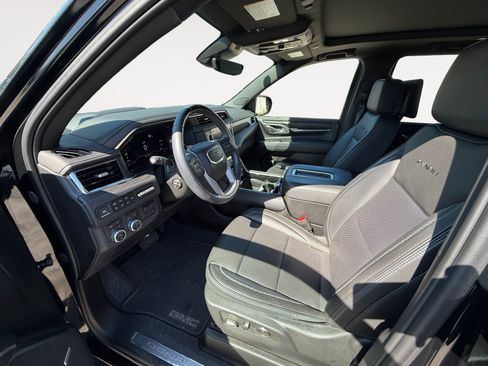 Used 2024 GMC Yukon Denali w/ Denali Reserve Package AWD/4WD image 18