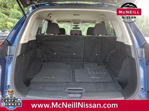 Used 2023 Nissan Rogue SV image 29