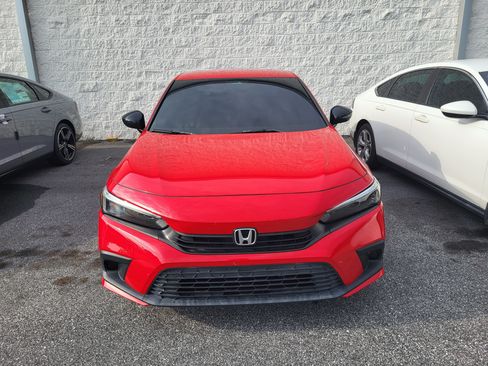 Used 2022 Honda Civic Sport image 2