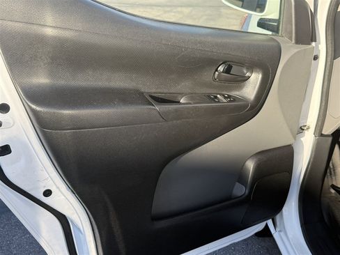 Used 2021 Nissan NV200 SV image 9