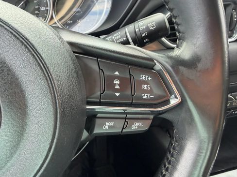 Used 2018 MAZDA CX-5 Touring w/ Preferred Equipment Package FWD image 14