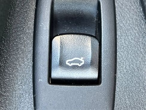 Used 2023 BMW 530i xDrive w/ Convenience Package AWD/4WD image 35