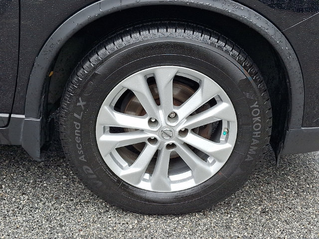 Used 2014 Nissan Rogue SV w/ SV Premium Package AWD/4WD image 8