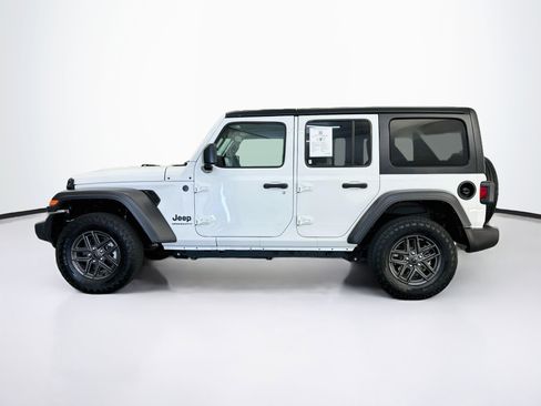 Used 2025 Jeep Wrangler Unlimited Sport AWD/4WD image 4