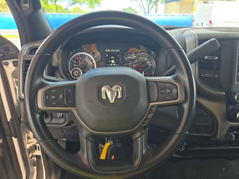 Used 2024 RAM 3500 Tradesman w/ Chrome Appearance Group AWD/4WD image 13