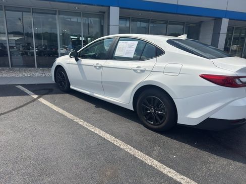 Used 2025 Toyota Camry LE FWD image 3