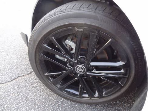 Used 2025 Toyota Camry SE FWD image 35